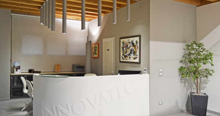 Innovatec Design showroom pergola