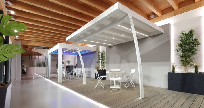 Innovatec Design showroom pergola