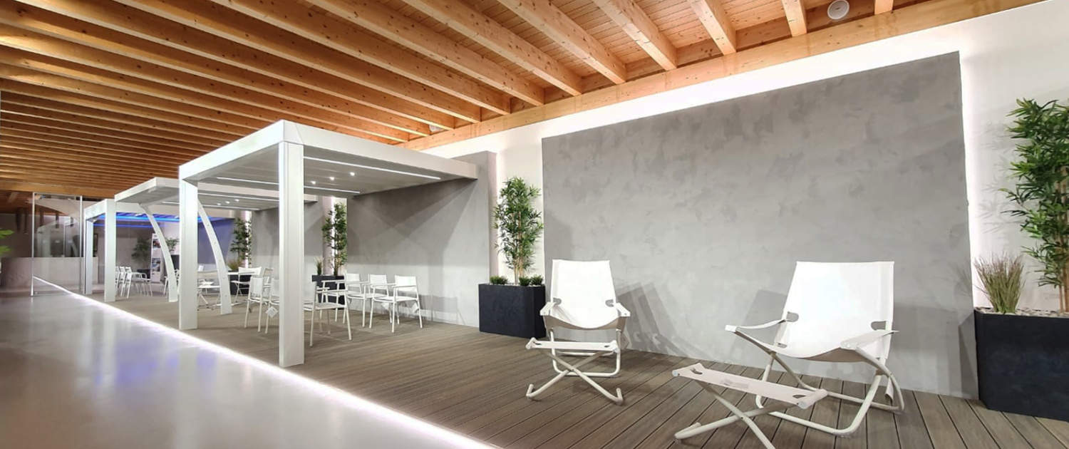 Innovatec Design showroom pergola