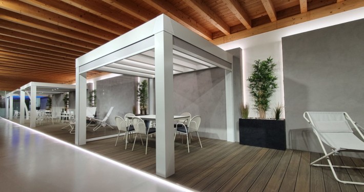 Innovatec Design showroom pergola