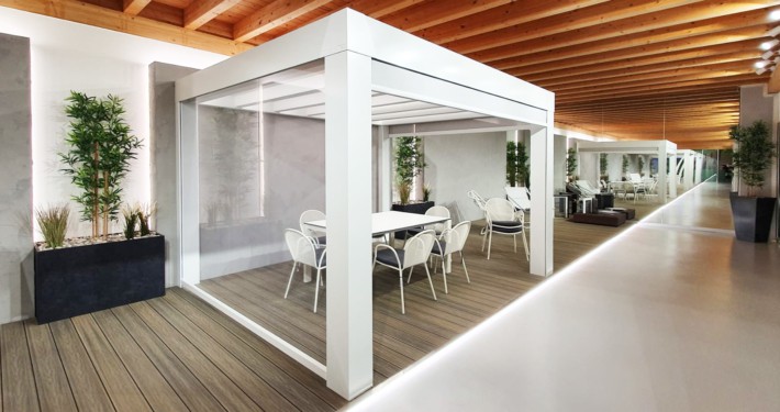Innovatec Design showroom pergola